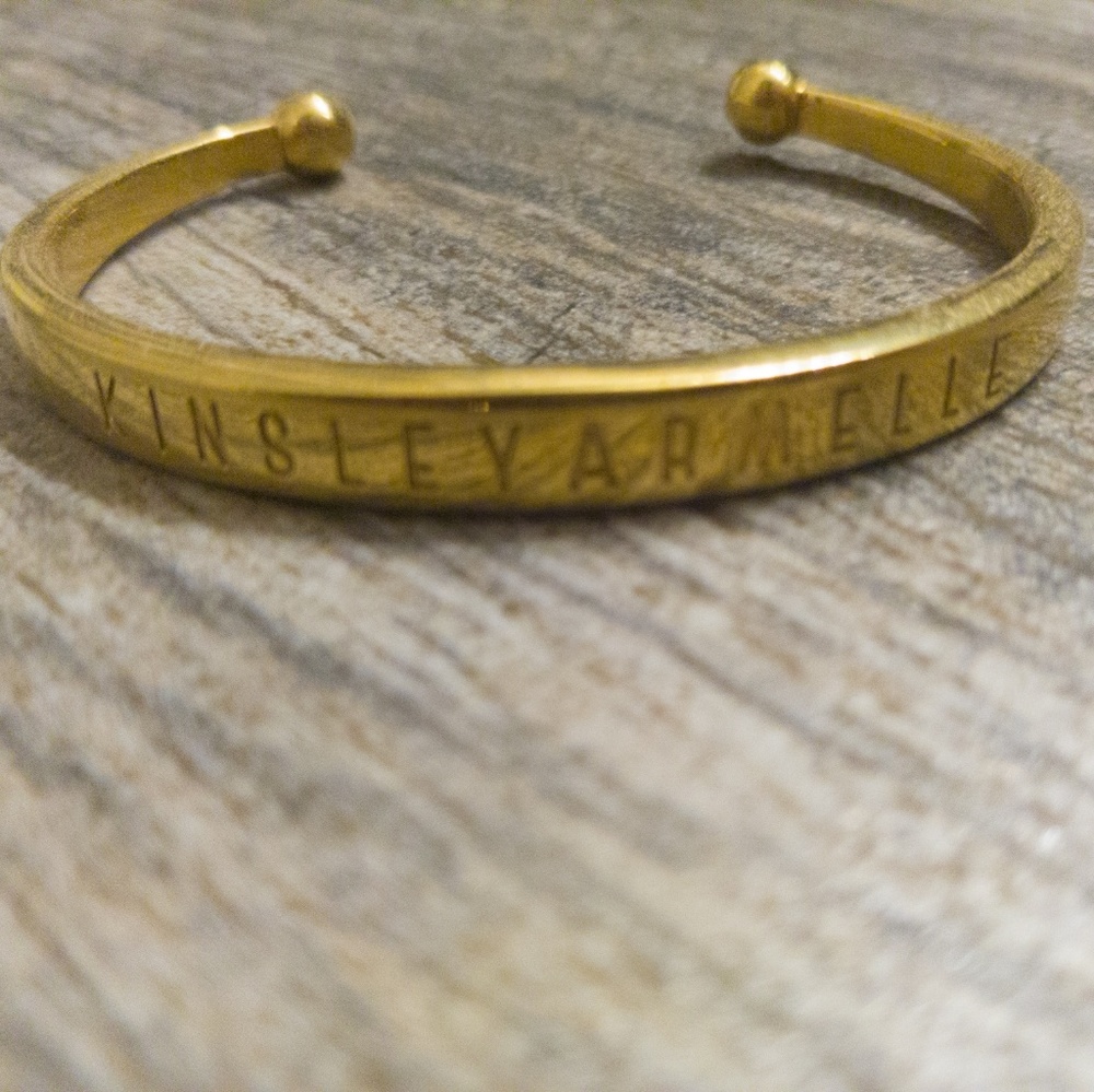Gold Kinsley Armelle cuff